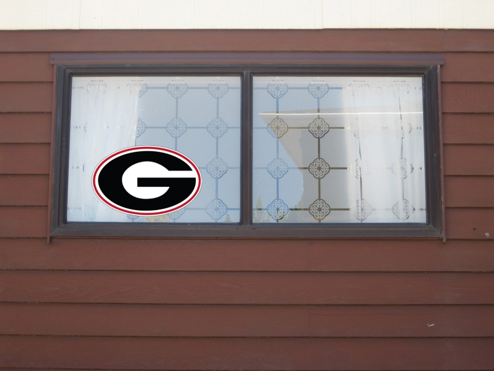 Georgia Bulldogs G Logo Die Cut Laminated Vinyl Decal Sticker All Weather Safe