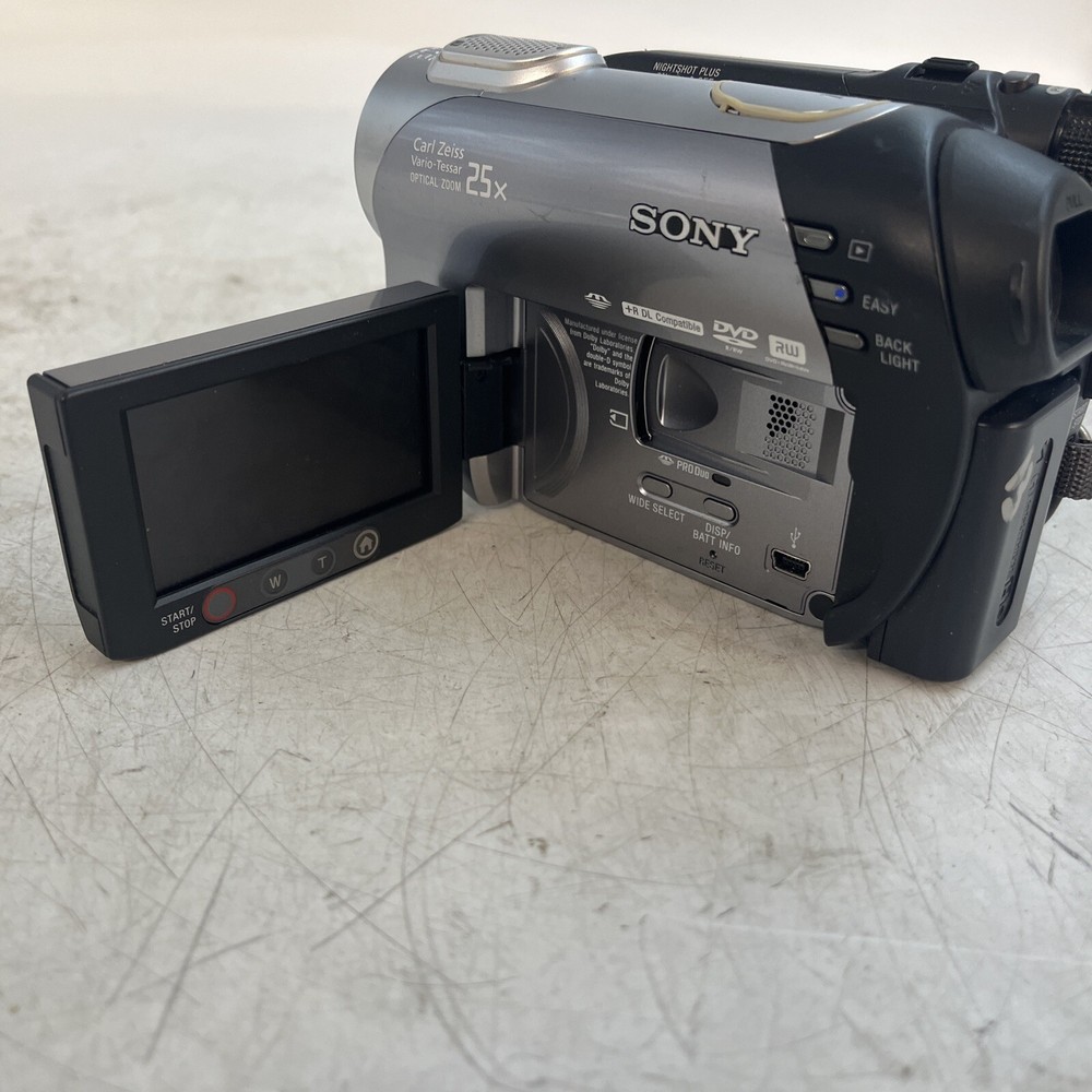 Canon DC410 Mini DVD Digital Camcorder Untested.