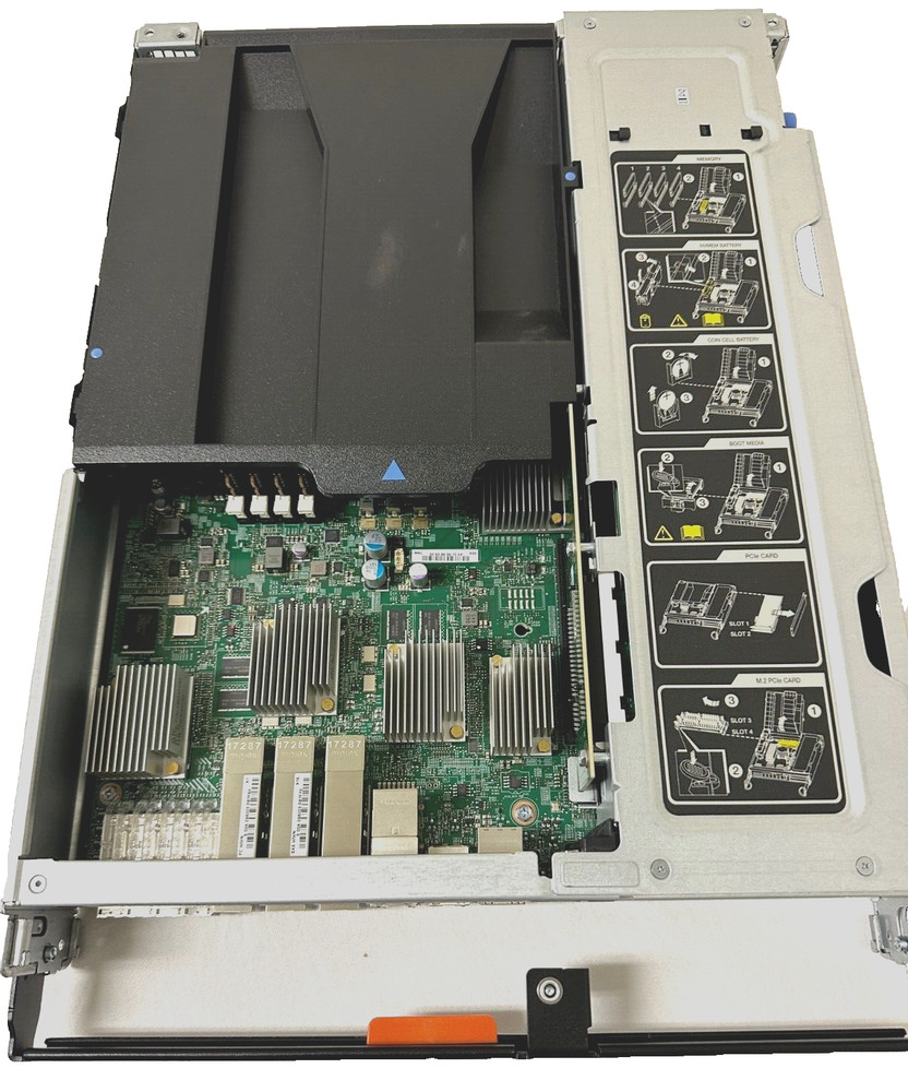 NETAPP 111-02493 FAS8200 STORAGE CONTROLLER with memory and battery