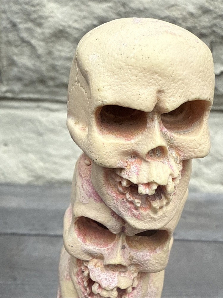 Vintage Skull Stack 2002 Y2K Plastic T.S.S. 9”