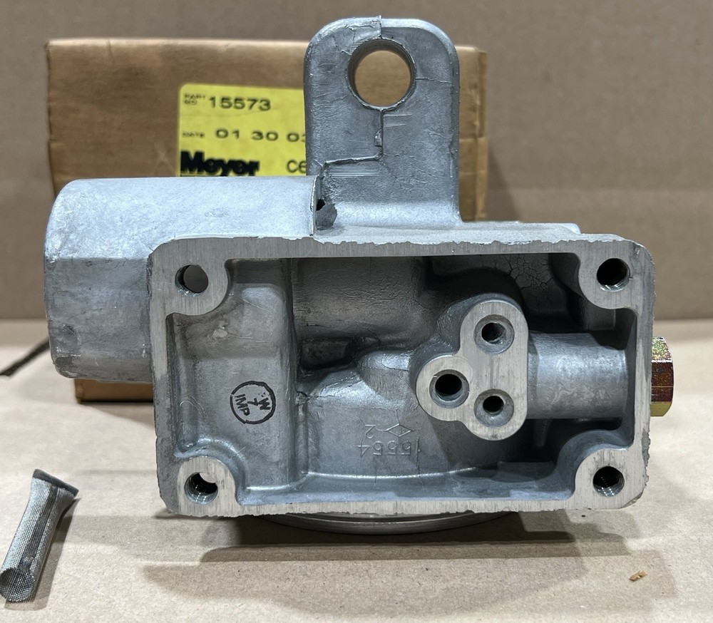 Genuine OEM Meyer 15573 Snowplow Pump Base & Strainer Assembly E46 E47 E57 NOS