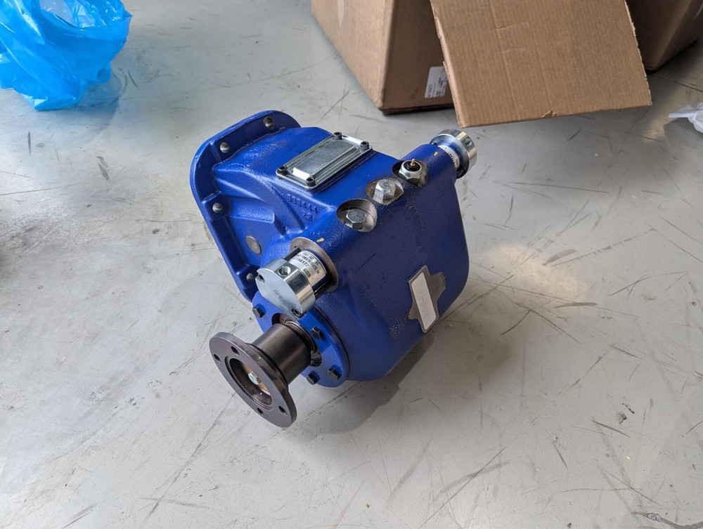 Muncie PTO 828F-E8008-T1CX