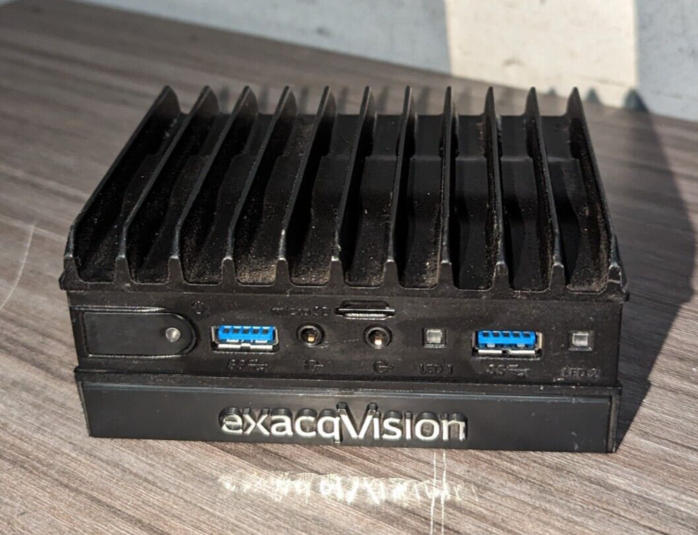 Exacq IP02-01T-GM Desktop Recorder