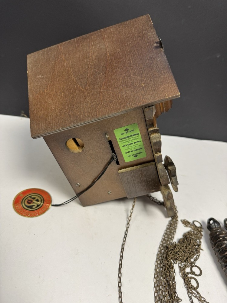 Vintage Musical Hunter Style Cuckoo Clock Black Forest Medium Size UNTESTED