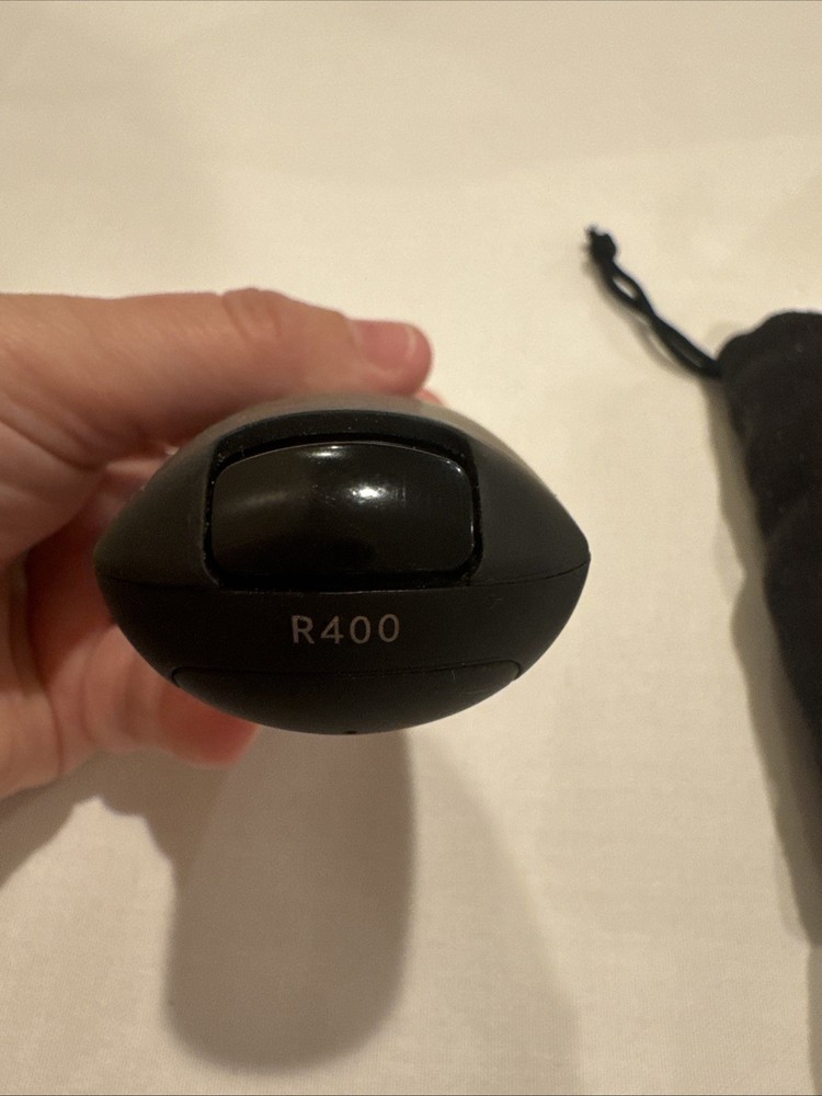 Used Logitech R400 Laser Presentation Remote - Black