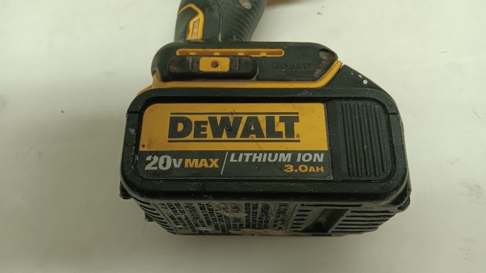 Dewalt DCF887 1/4 INCH IMPACT DRILL