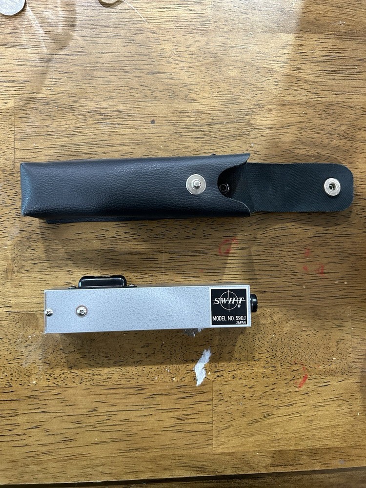 Swift Hand Sighting Leveling Took With Case