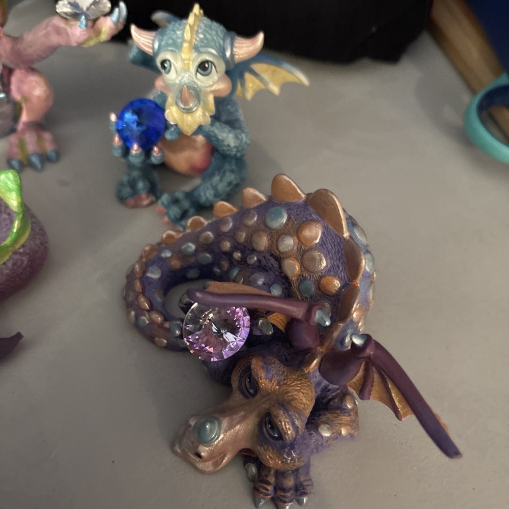 Mood Dragon Lot