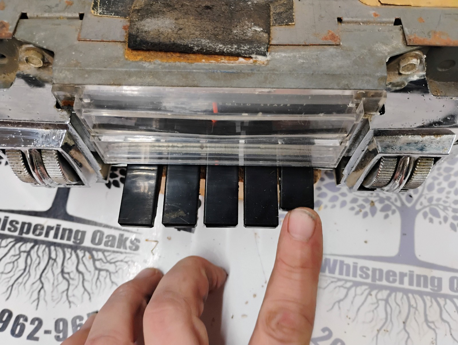 1968-1969 Dodge/ Chrysler Solid State Thumb Wheel AM Radio 2884-631