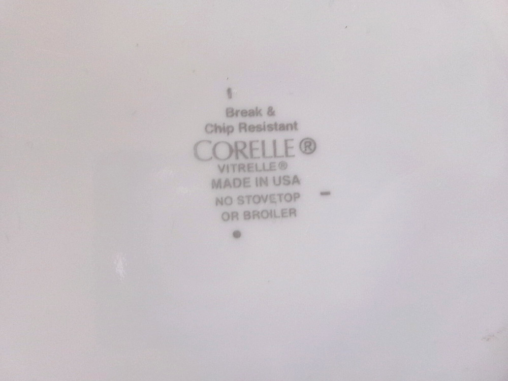 Corelle CITY BLOCK - 4 DINNER PLATES & 3 BREAD / DESSERT PLATES - Nice