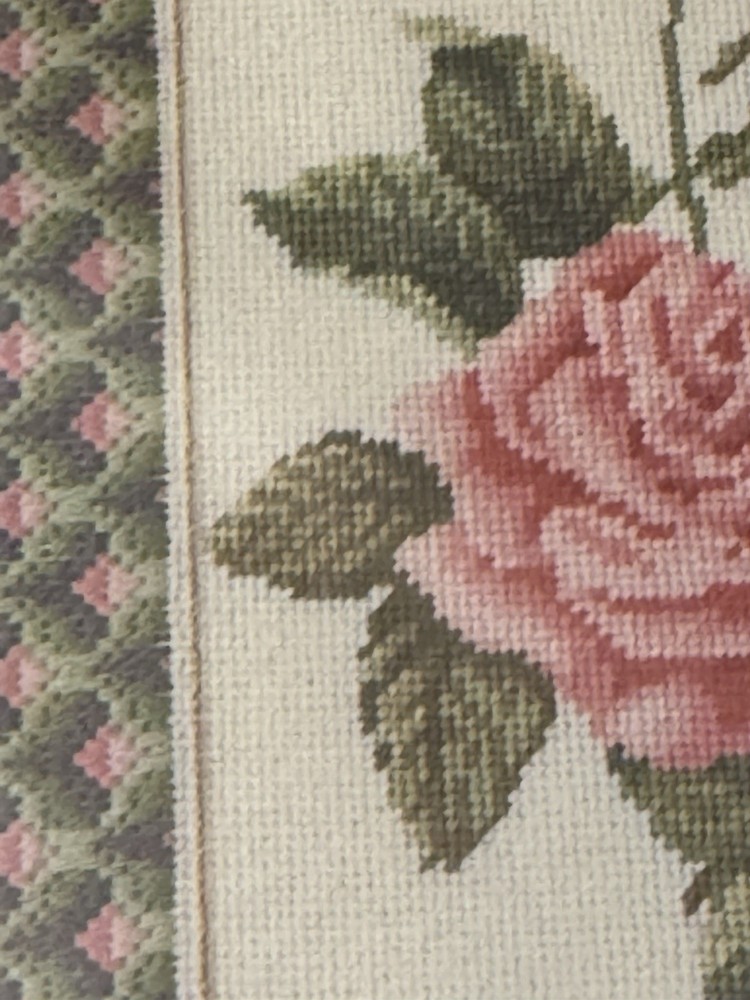 Dimensions THE ROSE Needlepoint Kit #2370 dated 1990 Unopened