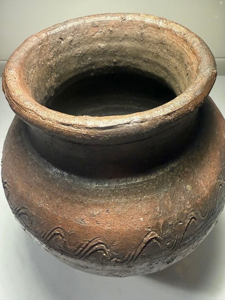 Ancient c ERAmic style wavy pattern fired vase height 23cm vase old Bizen style