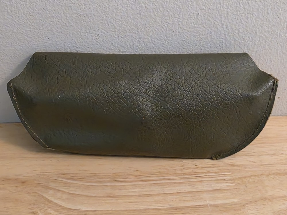 ORIGINAL WWII US ARMY INFANTRY POLAROID SUNGLASSES CARRY CASE- 1945