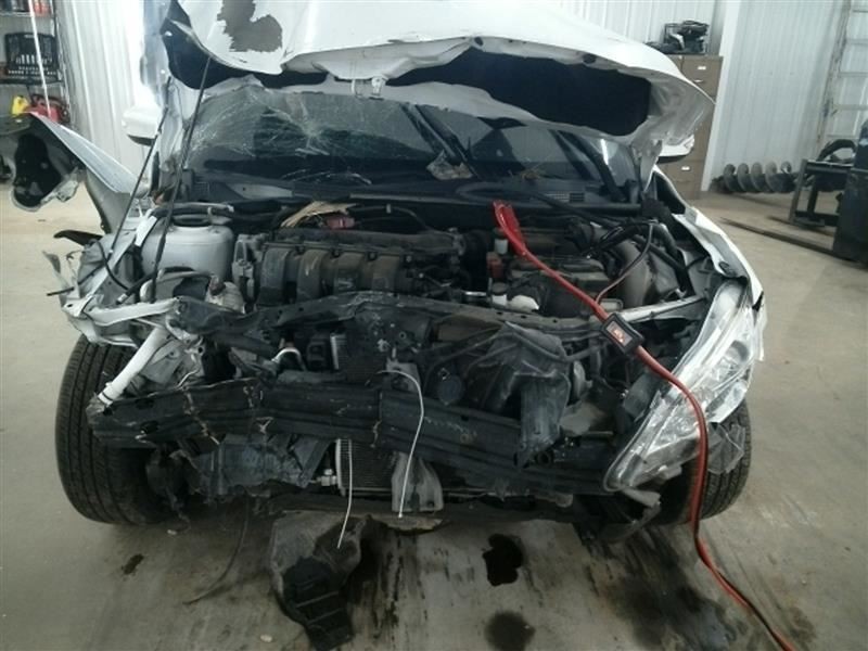 Driver Left Front Spindle/Knuckle Fits 11-25 LEAF 104636069