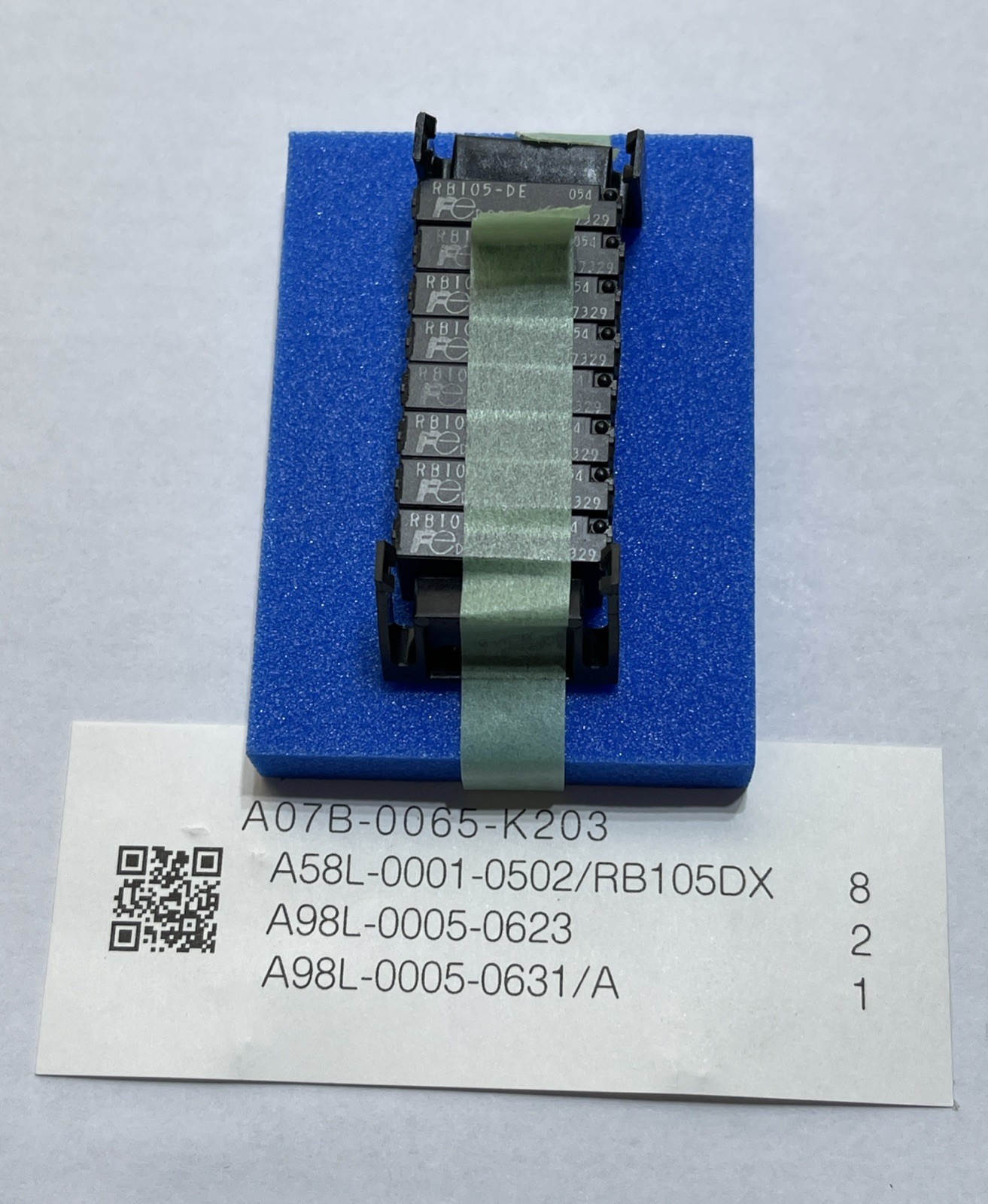 Lot of 8 Fuji Electric RB105-DE S7329 Relay DC24V