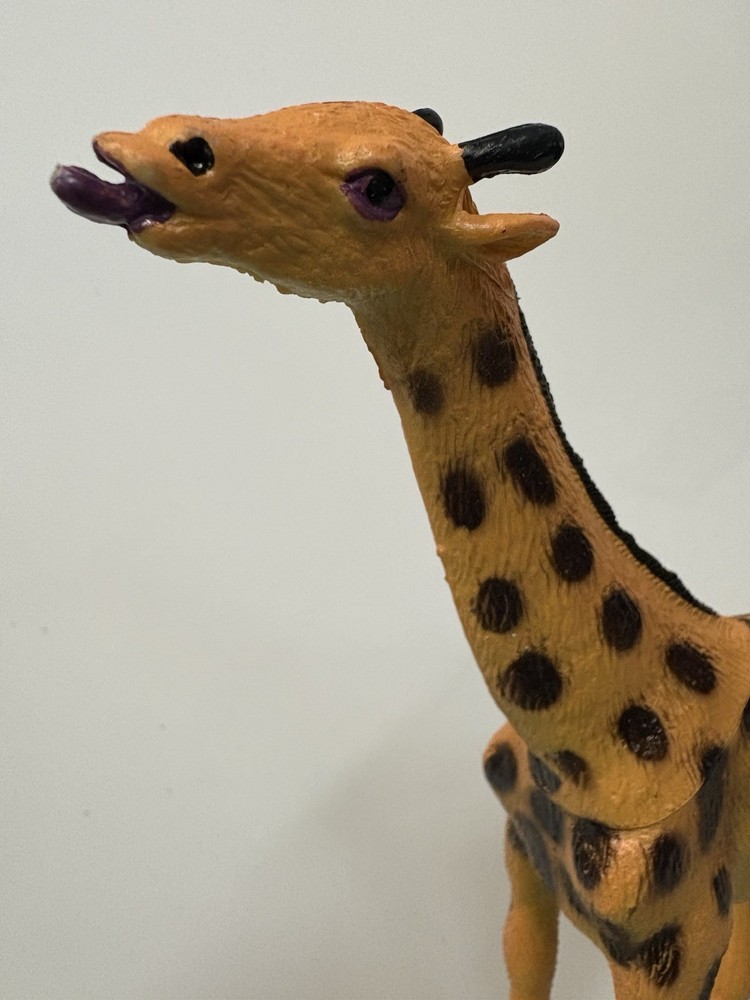 Vintage Realistic Giraffe Plastic Toy