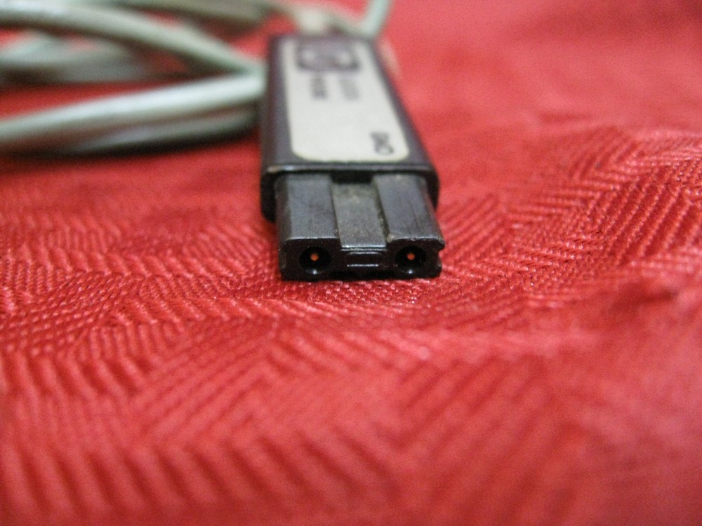 Hewlett Packard HP 15406A Clock Probe cable gold 15 pin plug