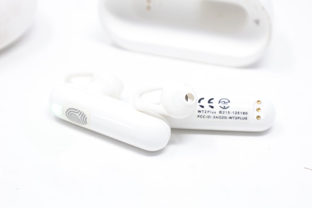 Timekettle WT2 Plus Earphone-type Translator Mutual Interpreter white