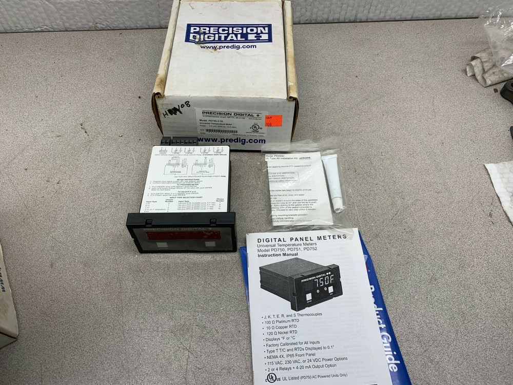 NEW IN BOX PRECISION DIGITAL UNIVERSAL TEMPERATURE METER PD750-3-16