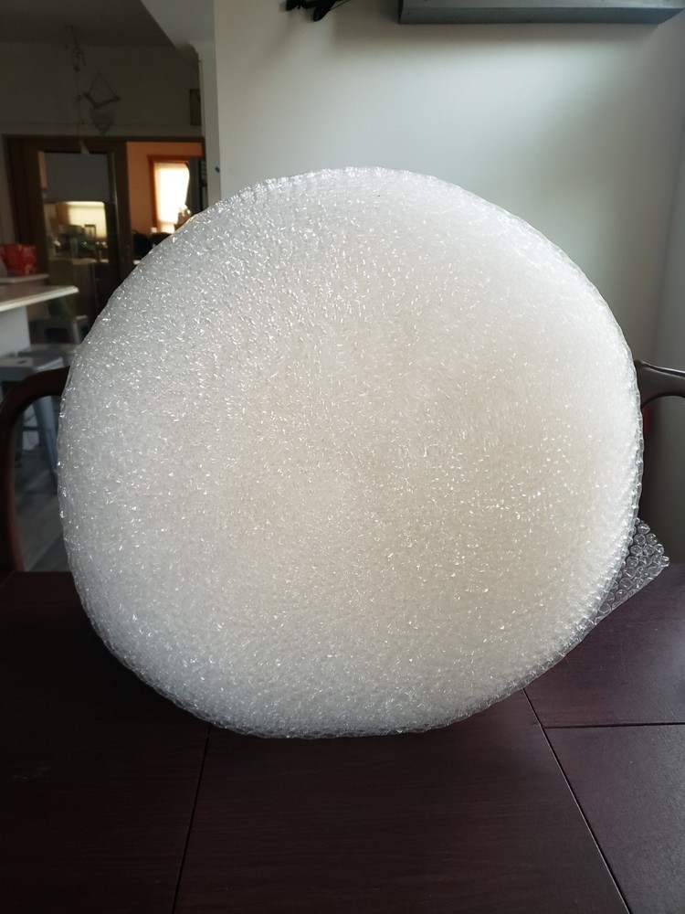 Small Bubble Wrap Roll – Small Bubbles – 12" x 18" measurements