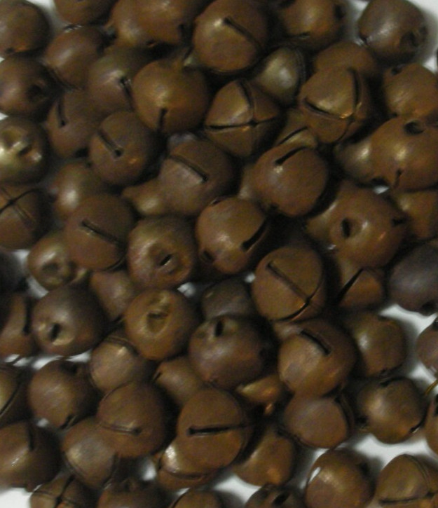 20 - LARGE RUSTY PRIMITIVE JINGLE BELLS 1 INCH CRAFTS PROJECTS RUSTIC