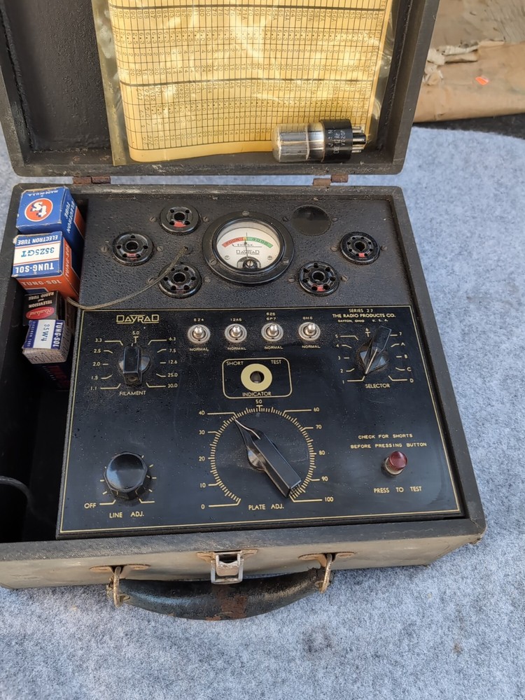 tube tester Dayrad With Tubes