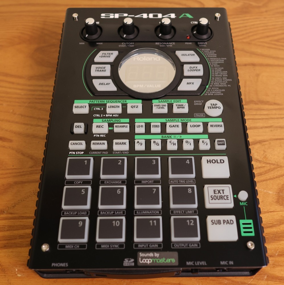 Roland SP-404A Linear Wave Sampler Mint condition