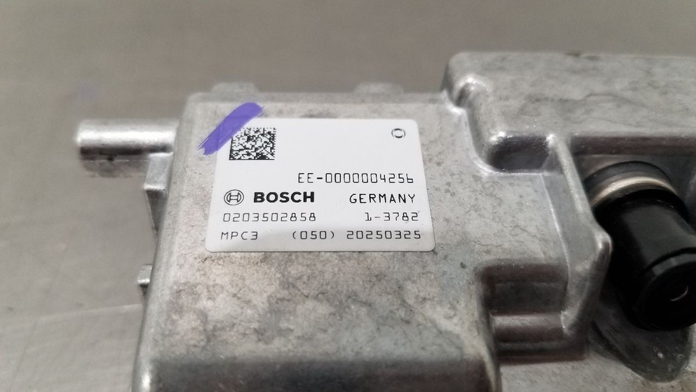 25 INEOS GRENADIER FRONT VIEW WINDSHIELD MOUNTED CAMERA EE-0000004256