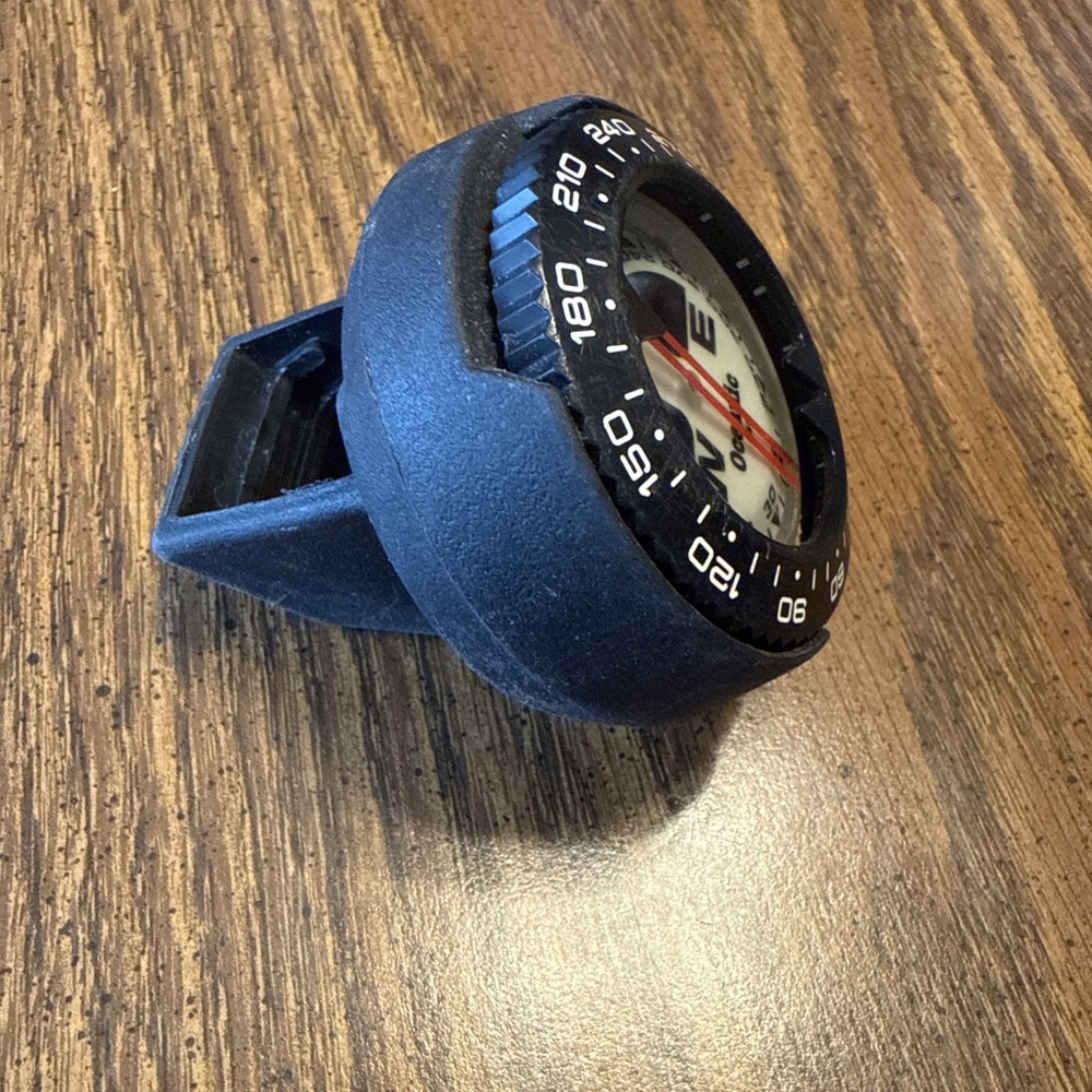 Vintage Oceanic side read compass slide on console mount/boot (no compass) NIP