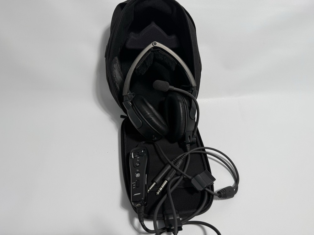 Bose A20 Aviation Headset with Bluetooth, dual cable, and case