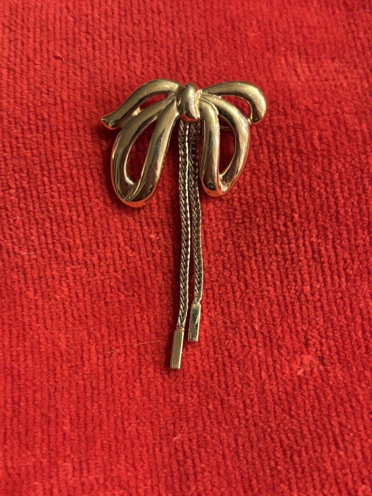 Monet Gold Toned Bow with Gold dangles