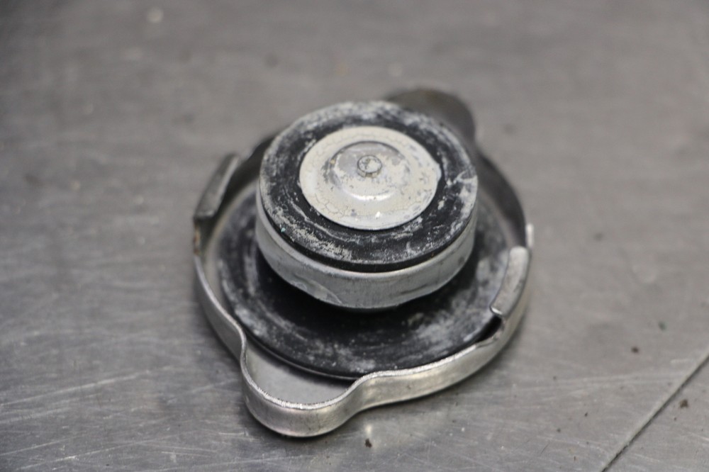 03-04 Honda 600RR Engine Radiator Cap