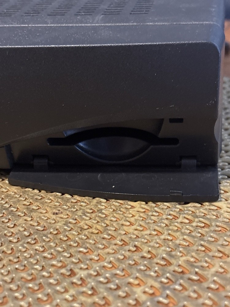 Hughes DIRECTV Receiver HIRD-E1 Silver Edition w/ Remote - TESTED & WORKING