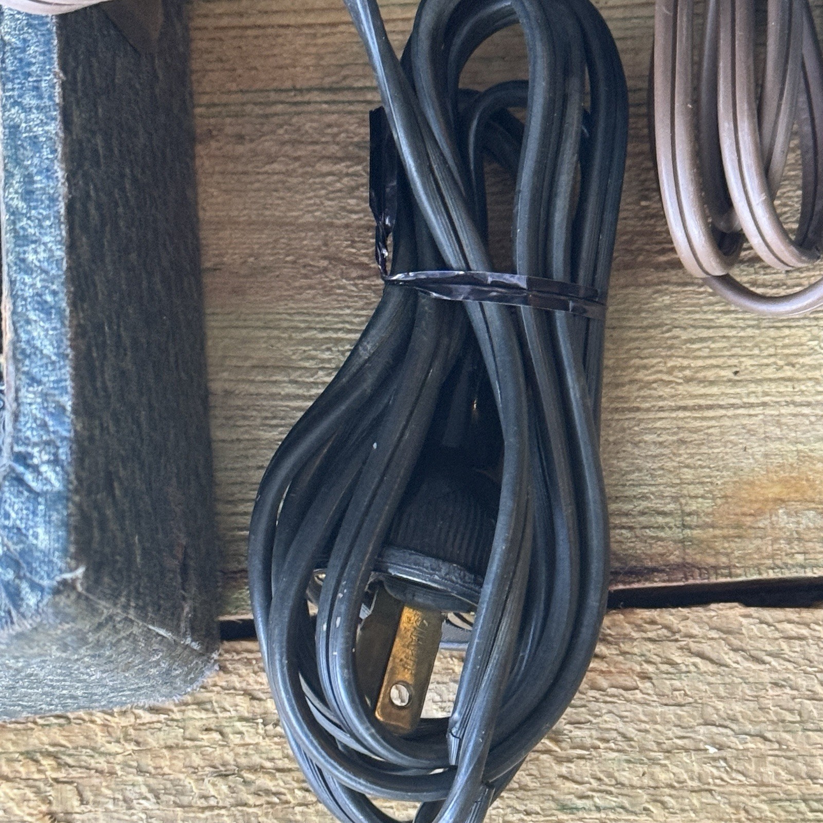 Vintage Sewing Machine Brother HA3-B5 ZigZag Beautiful W/Case & Accessories