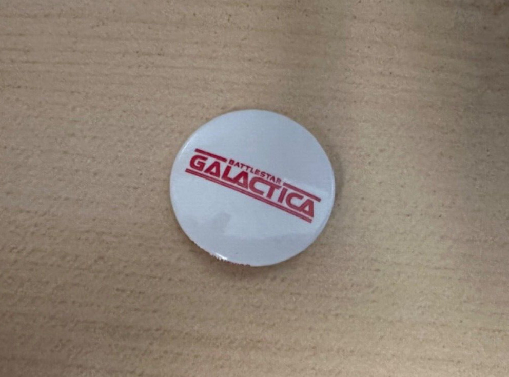BATTLESTAR GALACTICA TINY 1" BUTTON VINTAGE PIN COLLECTIBLE 2004