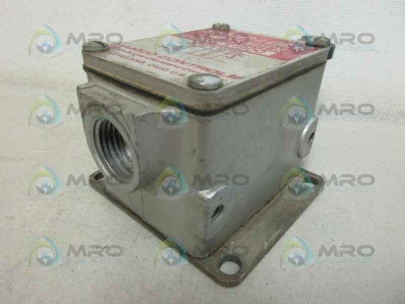 NAMCO CONTROLS EA08021900 LIMIT SWITCH UNMP