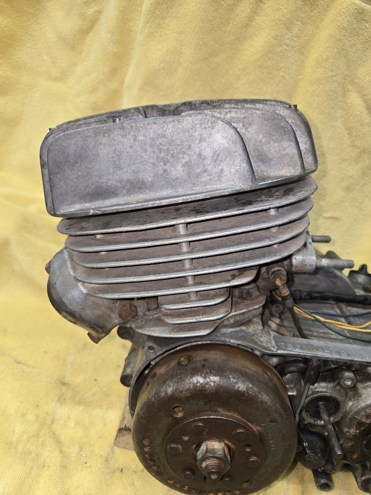 73 Suzuki TS 250 TS250 engine motor