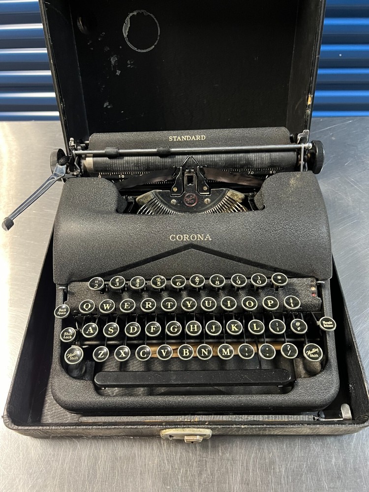 Vintage Corona Standard Typewriter Floating Shift with Case