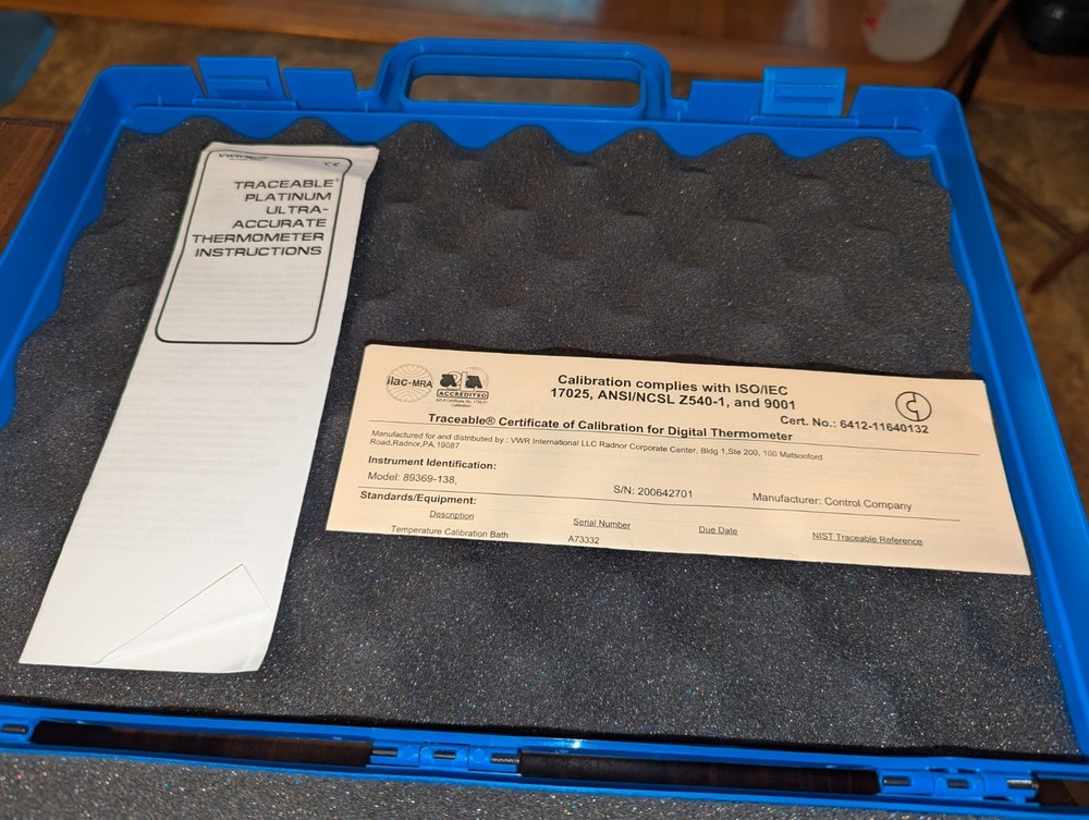 VWR 89369-138 Traceable Digital Thermometer