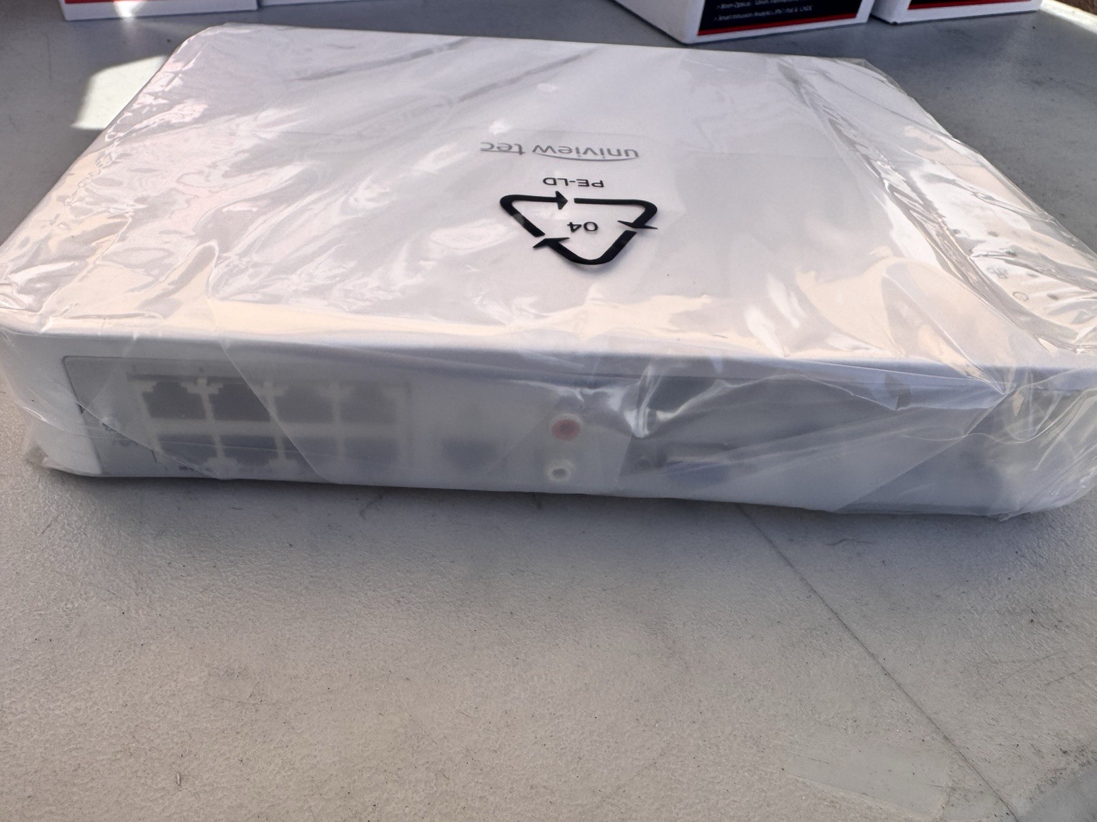 NVR 8-Ch, POE, with No HDD, by Uniview Tech, NR081XP,