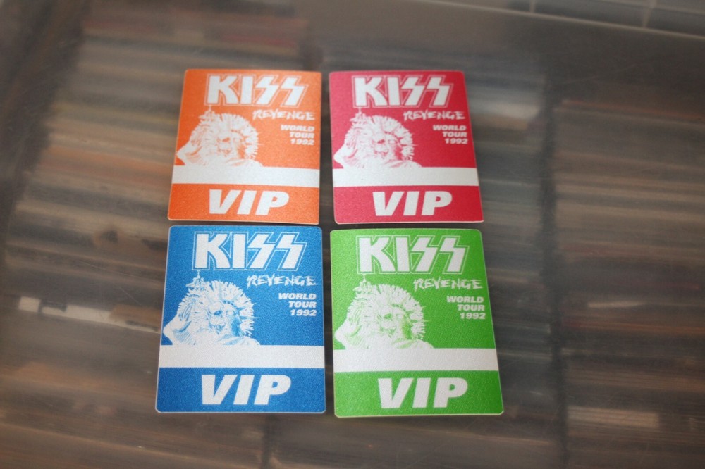 KISS - 4x Backstage Pass #14  -  FREE SHIPPING -