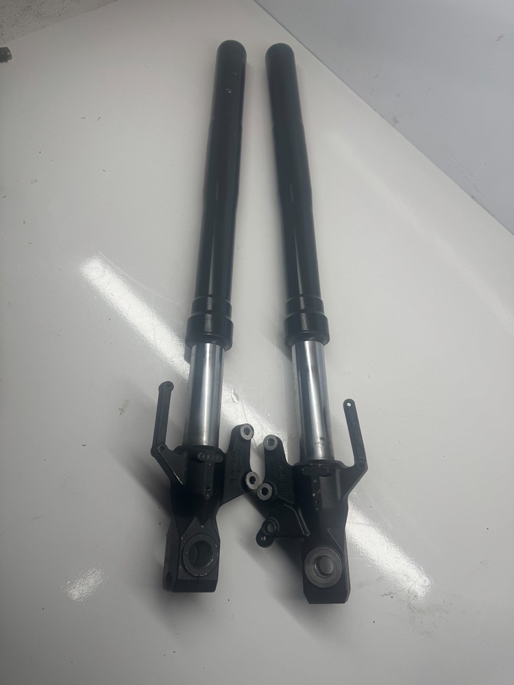 KAWASAKI VERSYS 650 2021 FORKS PAIR