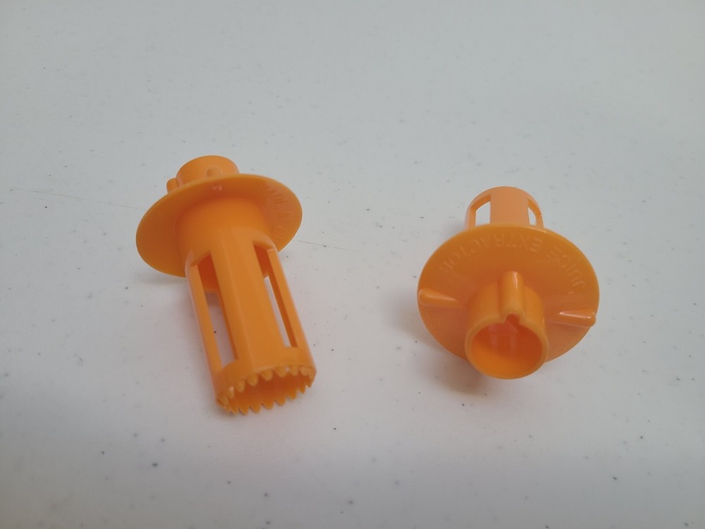 Two (2) Worlds Smallest Juice Extractor Plastic Kitchen Tool Orange Gadget
