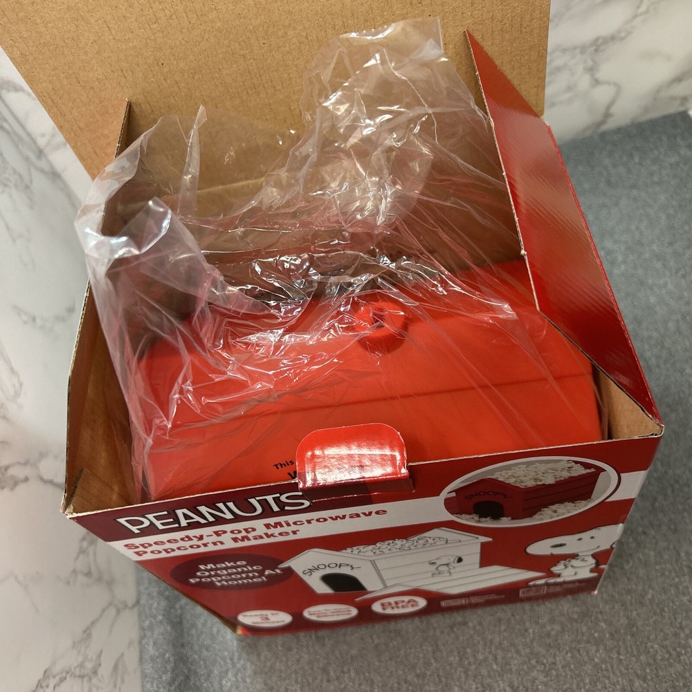 Peanuts Speedy-Pop Microwave Popcorn Maker, New In Box