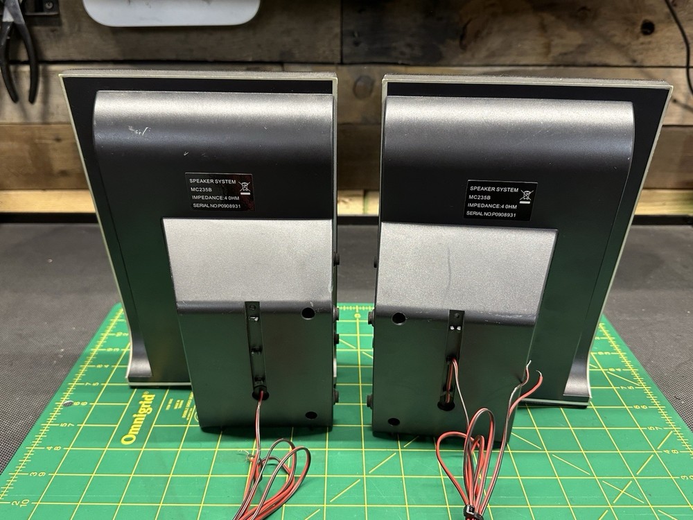 Philips micro system MC235B (speakers only)