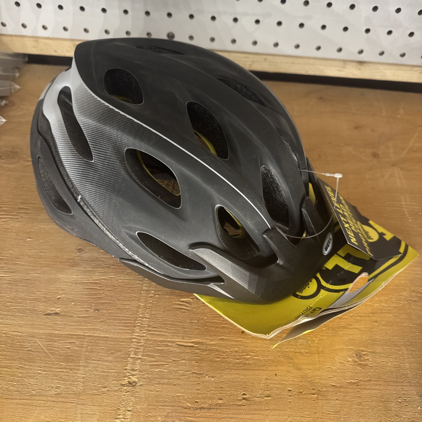 Bell - MIPS Bike Helmet Granite Adjustable Ages 14+ NWT