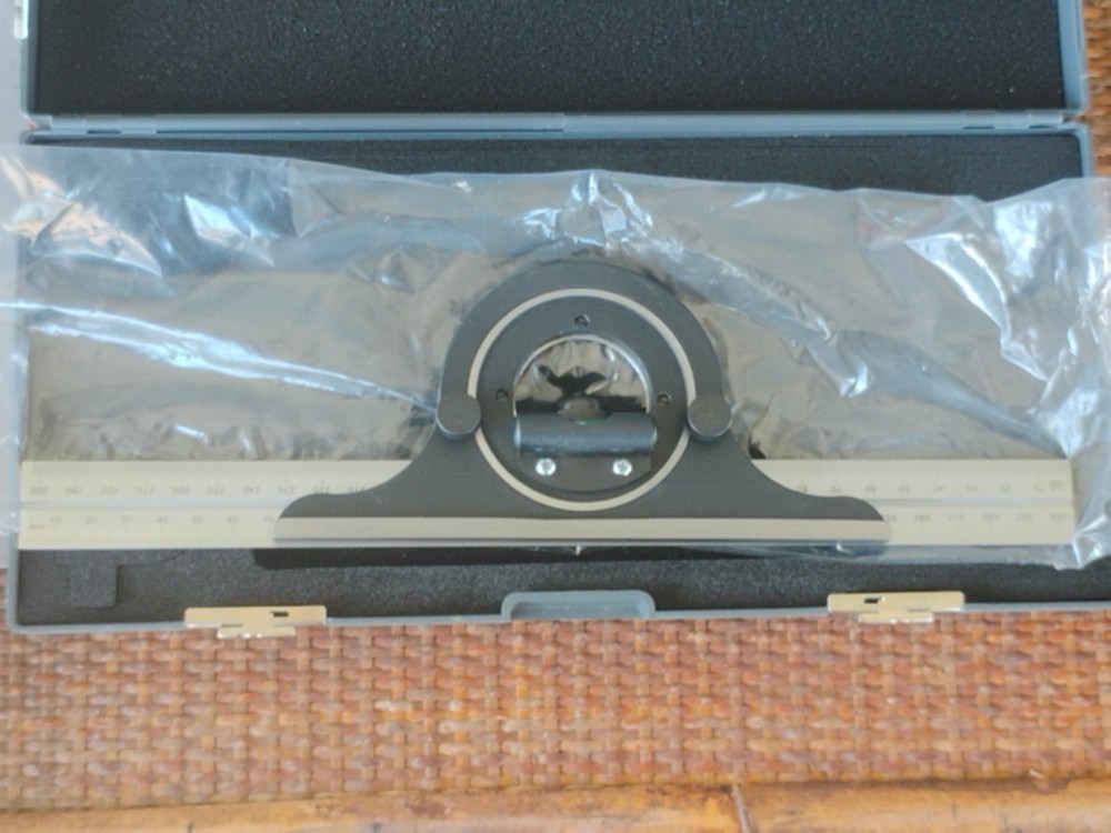 SPI 13-684-6 Dial Reading Bevel Protractor