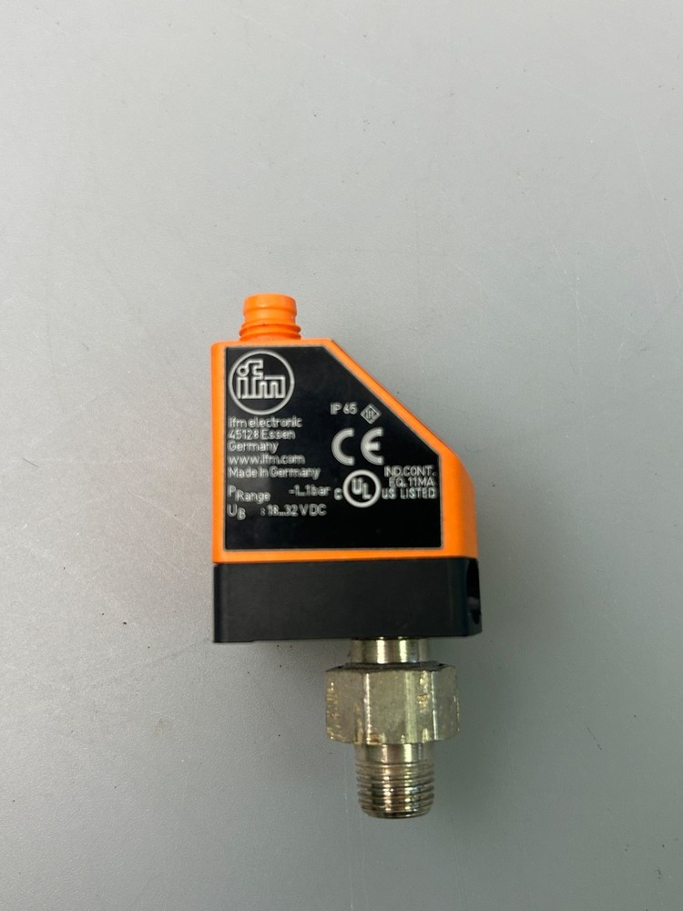 ifm PQ7809, Pressure Pneumatic Sensor, PQ 7809 (Used)