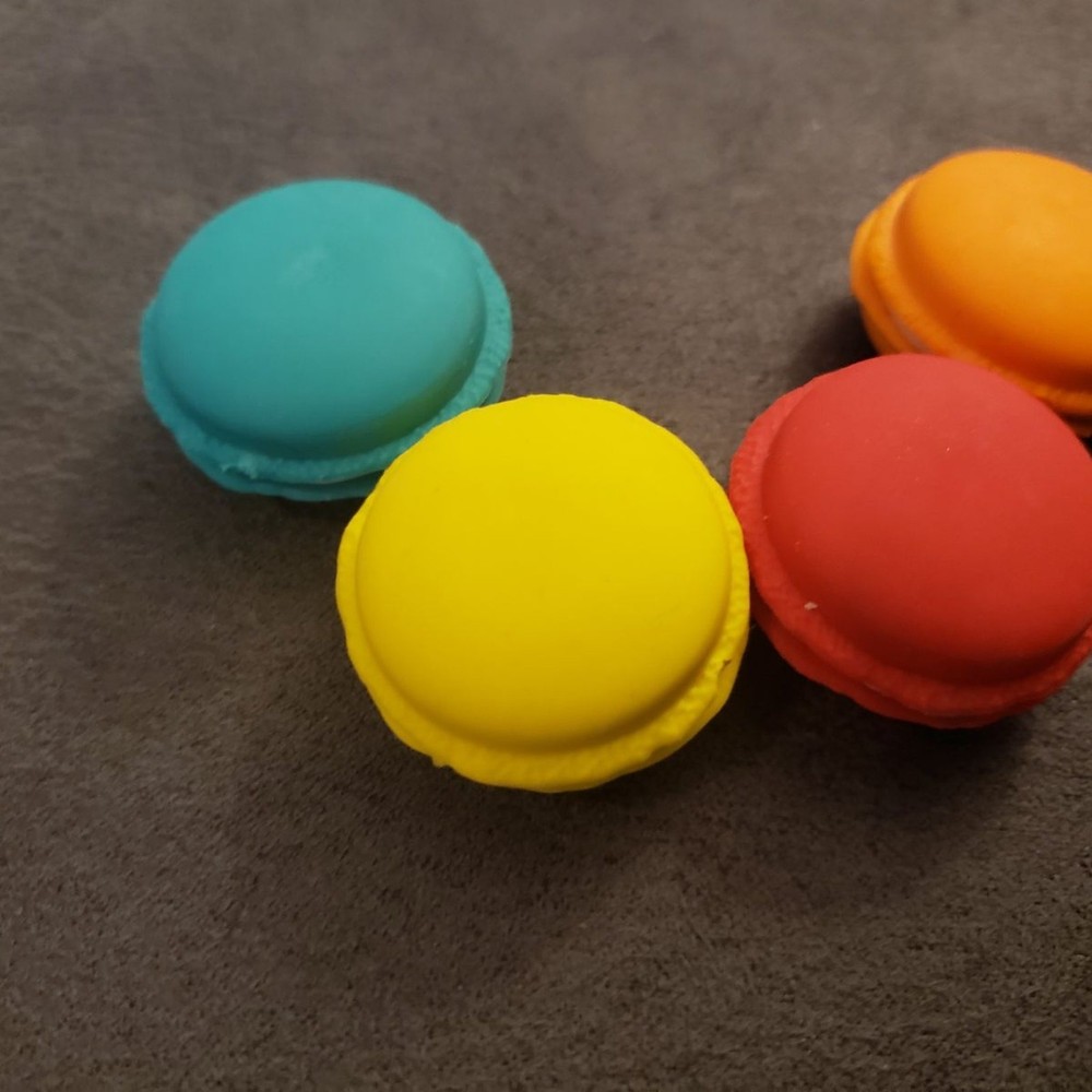 4 Mini Macaron Erasers - Pastry