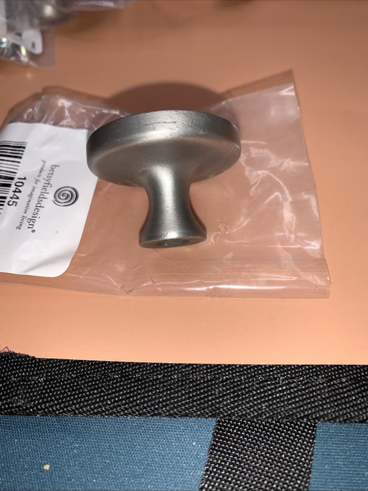 Betsy Fields 6 Silver Seashell Drawer Pulls Knobs 1 3/8" wide New Set Of 6